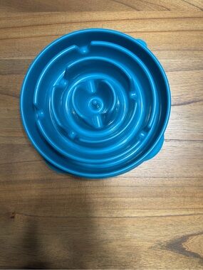Outward Hound Slow Feeder Dog Bowl 4 Cups